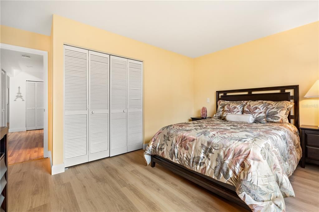 待售: $449,000 (4 贝兹, 3 浴室, 2059 平方英尺)