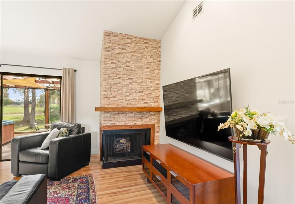 待售: $449,000 (4 贝兹, 3 浴室, 2059 平方英尺)