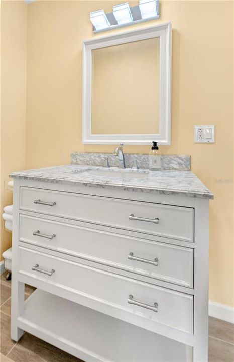 待售: $449,000 (4 贝兹, 3 浴室, 2059 平方英尺)