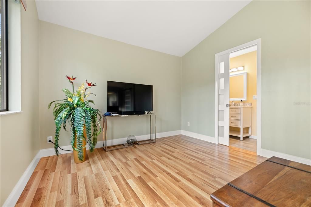 待售: $449,000 (4 贝兹, 3 浴室, 2059 平方英尺)