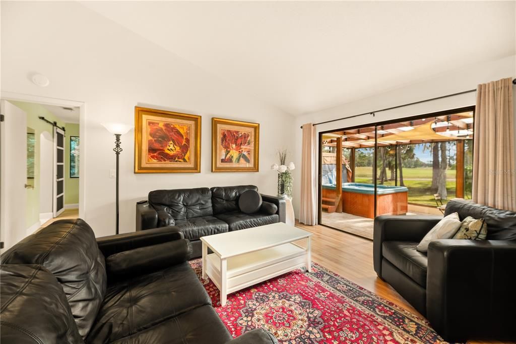 待售: $449,000 (4 贝兹, 3 浴室, 2059 平方英尺)