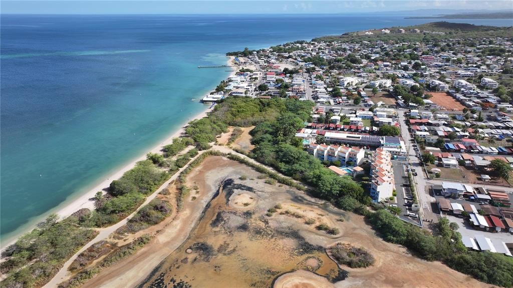 待售: $225,000 (2 贝兹, 2 浴室, 1047 平方英尺)