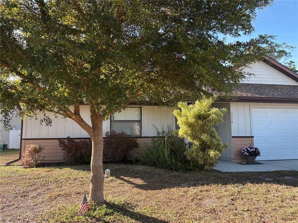 For Sale: $350,000 (3 beds, 2 baths, 1416 Square Feet)