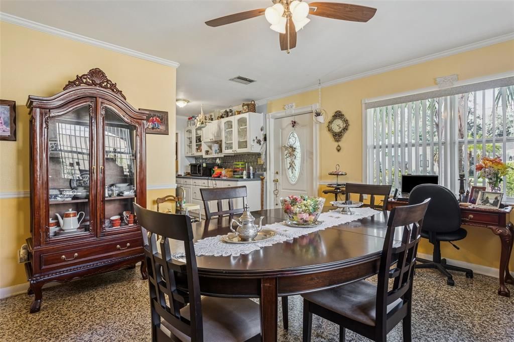 En Venta: $535,000 (3 camas, 2 baños, 1681 Pies cuadrados)