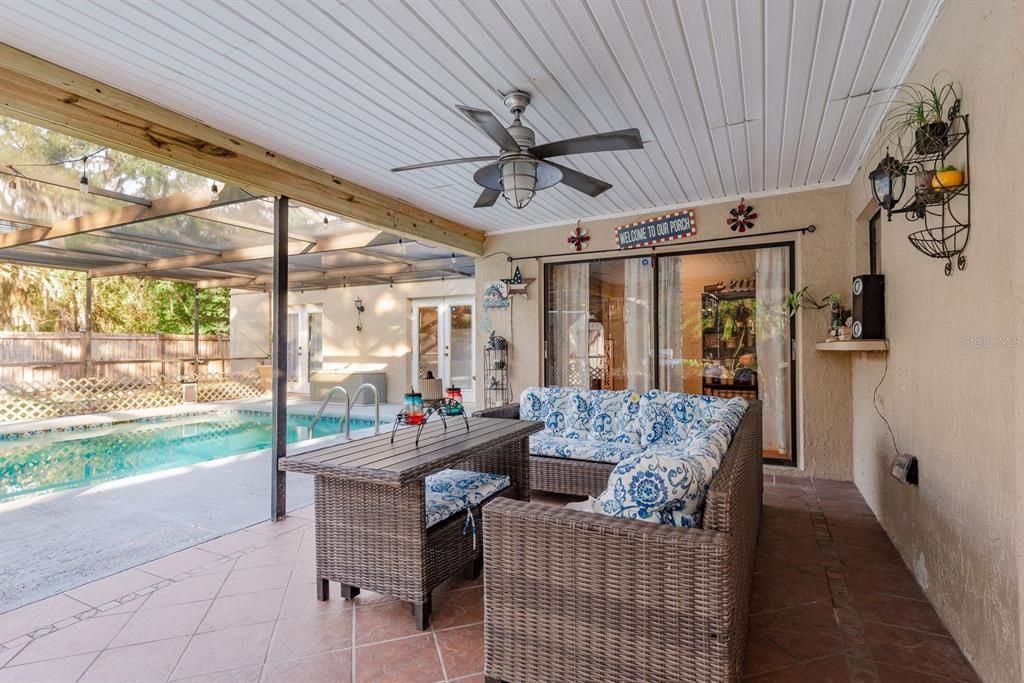 待售: $400,000 (5 贝兹, 2 浴室, 2530 平方英尺)