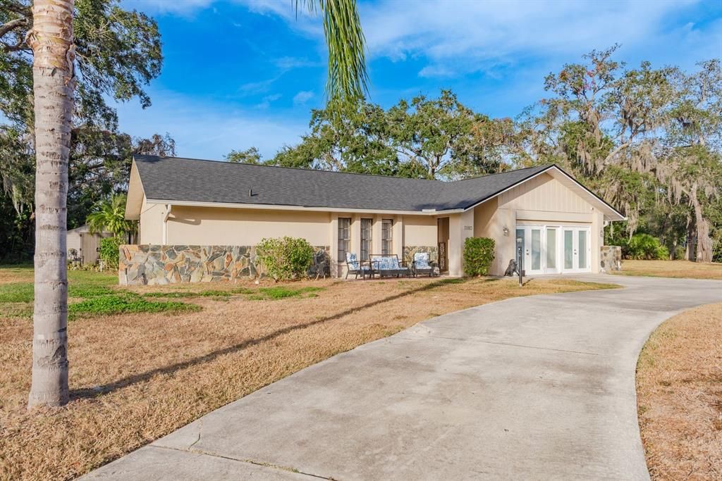 待售: $400,000 (5 贝兹, 2 浴室, 2530 平方英尺)