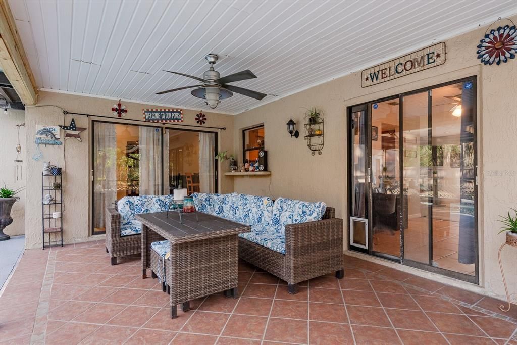 待售: $400,000 (5 贝兹, 2 浴室, 2530 平方英尺)