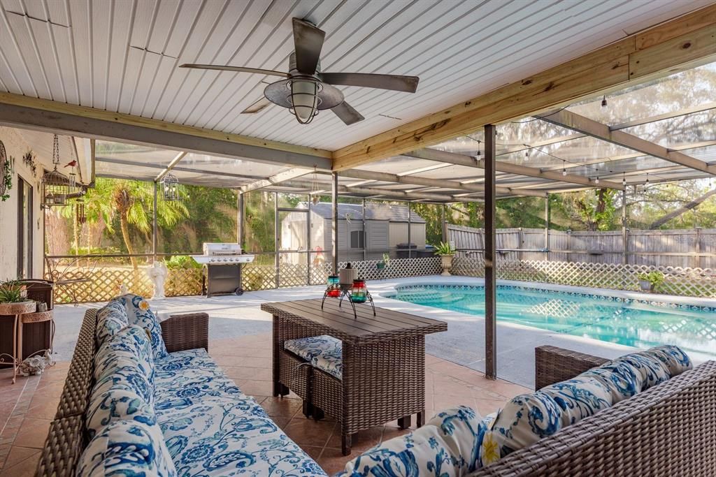 待售: $400,000 (5 贝兹, 2 浴室, 2530 平方英尺)