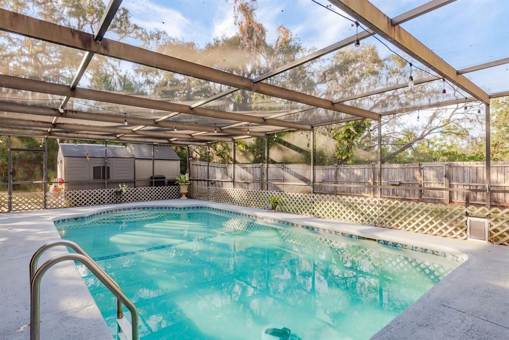 待售: $400,000 (5 贝兹, 2 浴室, 2530 平方英尺)