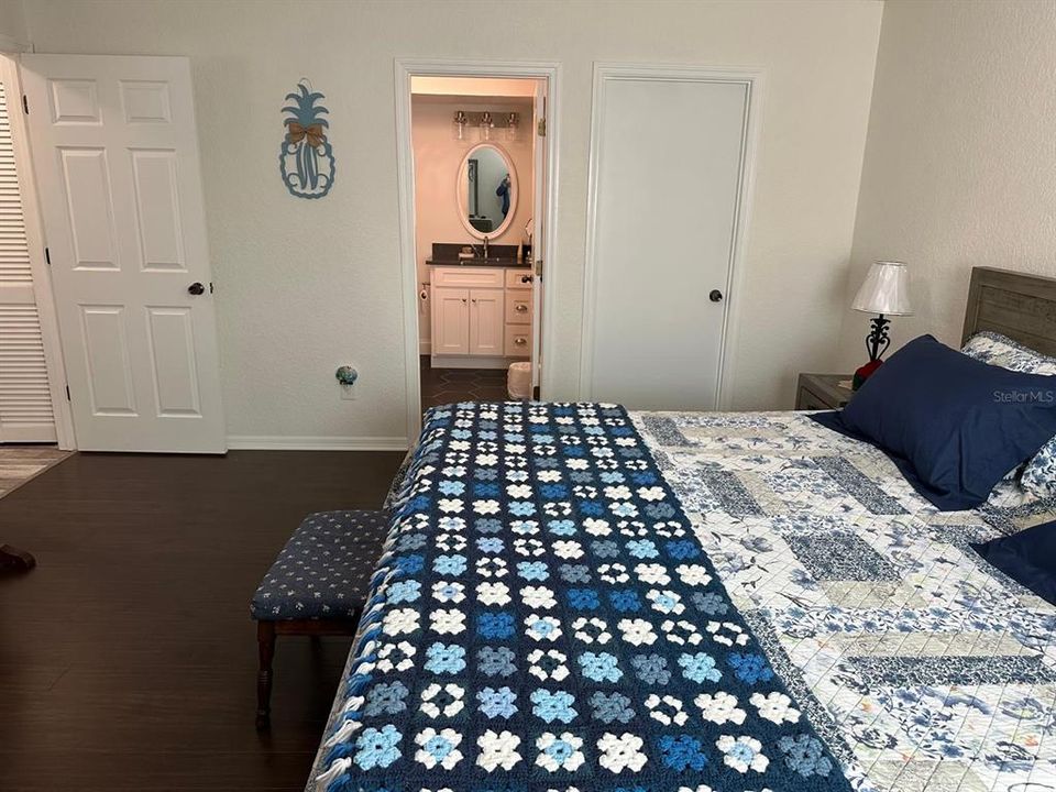 На продажу: $550,000 (2 спален, 2 ванн, 1205 Квадратных фут)