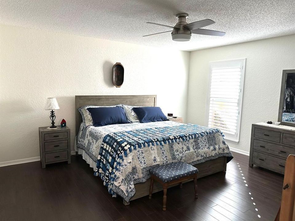 На продажу: $550,000 (2 спален, 2 ванн, 1205 Квадратных фут)