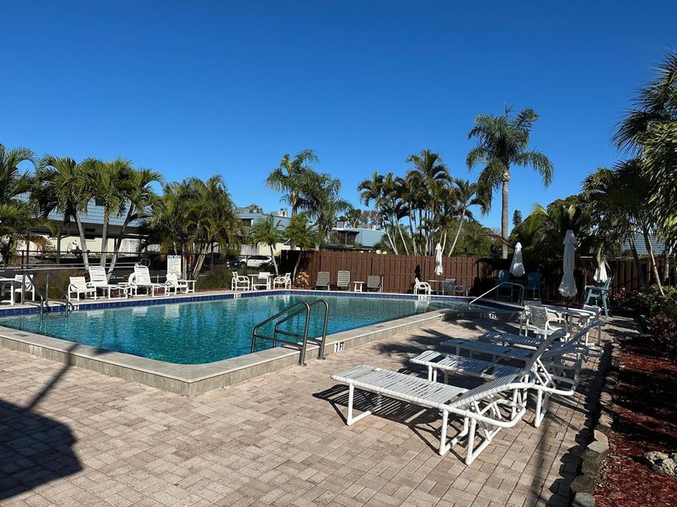 На продажу: $550,000 (2 спален, 2 ванн, 1205 Квадратных фут)