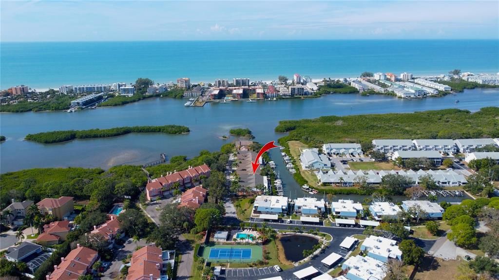 На продажу: $550,000 (2 спален, 2 ванн, 1205 Квадратных фут)