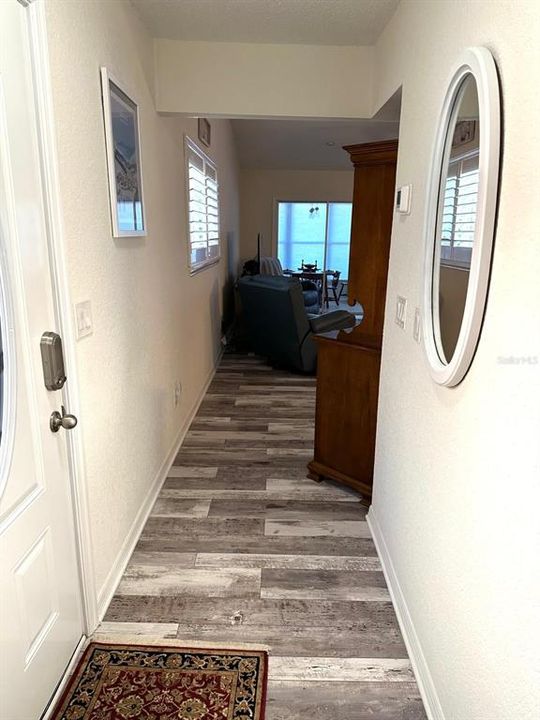 На продажу: $550,000 (2 спален, 2 ванн, 1205 Квадратных фут)