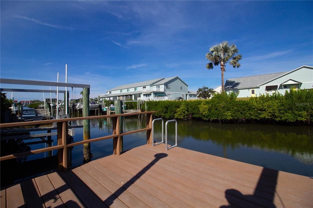 На продажу: $550,000 (2 спален, 2 ванн, 1205 Квадратных фут)