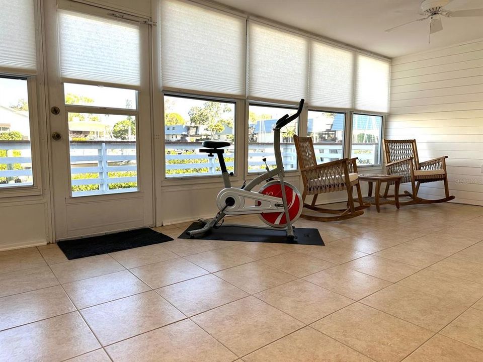 На продажу: $550,000 (2 спален, 2 ванн, 1205 Квадратных фут)