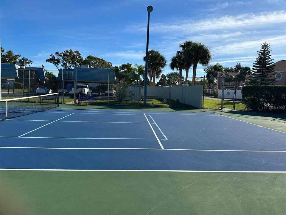 На продажу: $550,000 (2 спален, 2 ванн, 1205 Квадратных фут)