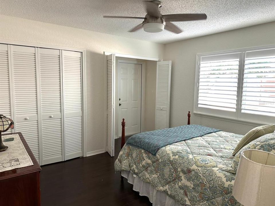 На продажу: $550,000 (2 спален, 2 ванн, 1205 Квадратных фут)