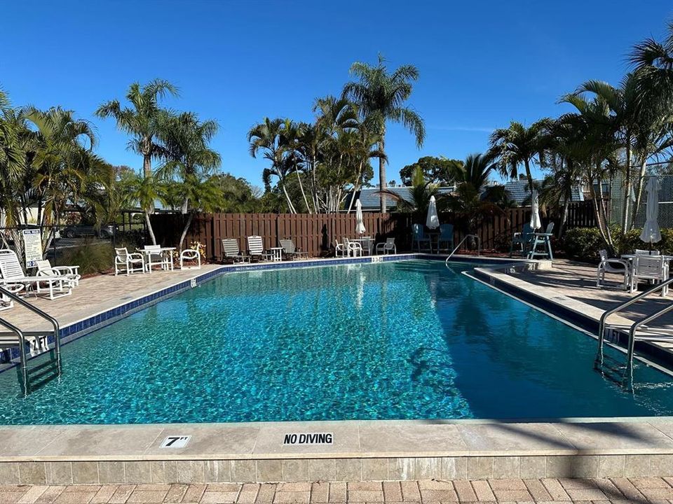 На продажу: $550,000 (2 спален, 2 ванн, 1205 Квадратных фут)