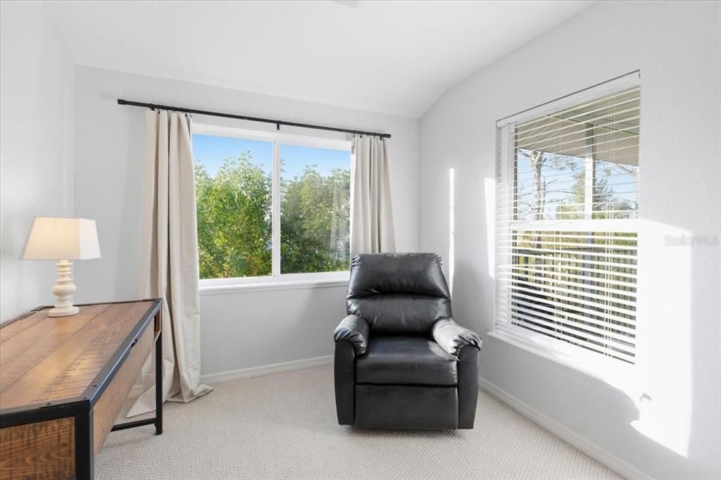 For Rent: $3,600 (3 beds, 2 baths, 1719 Square Feet)