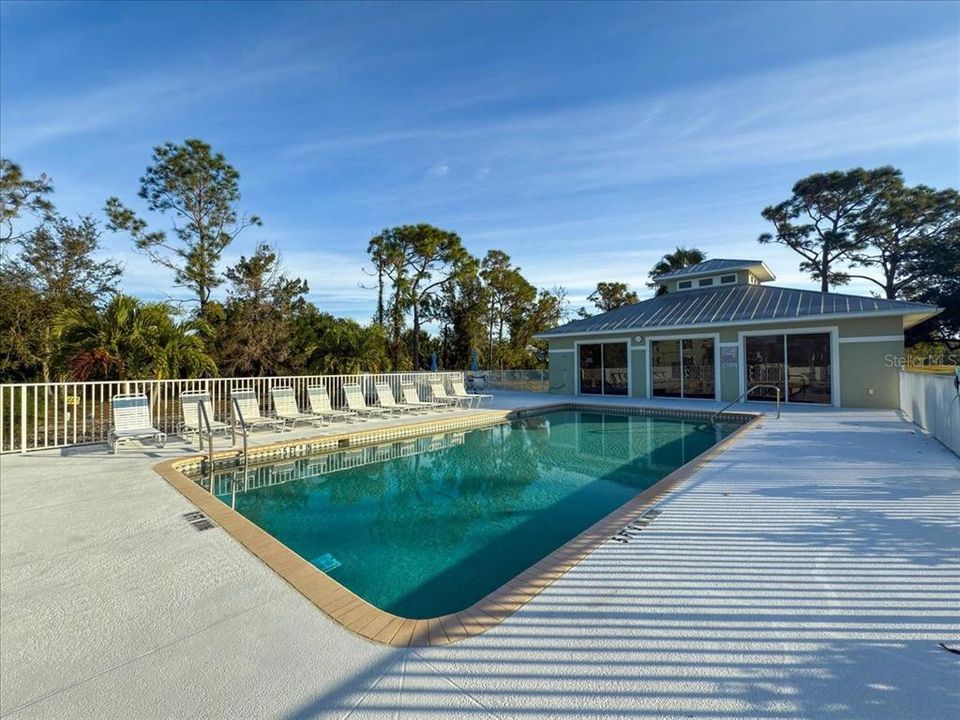 For Rent: $3,600 (3 beds, 2 baths, 1719 Square Feet)