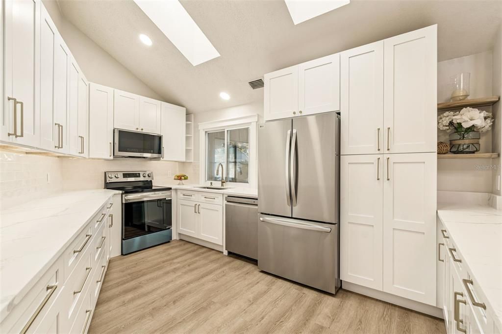 待售: $446,900 (3 贝兹, 2 浴室, 1993 平方英尺)