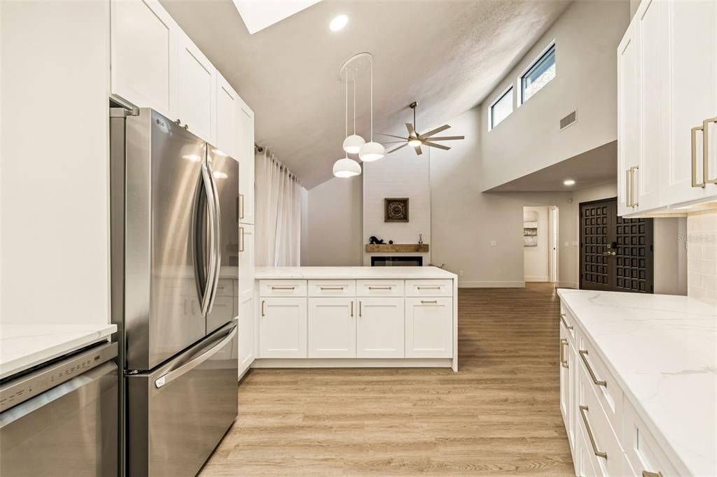 待售: $446,900 (3 贝兹, 2 浴室, 1993 平方英尺)