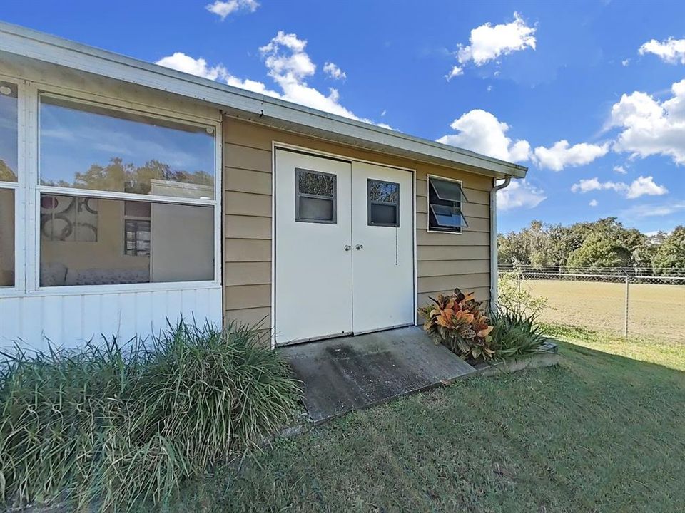 待售: $179,000 (3 贝兹, 2 浴室, 1056 平方英尺)