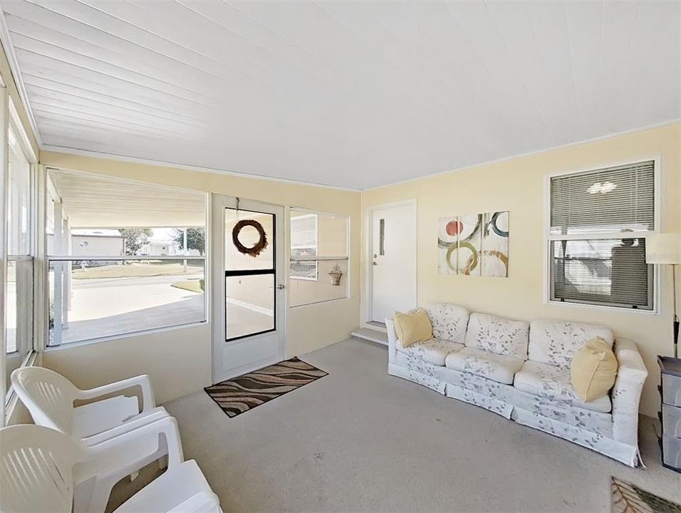 待售: $179,000 (3 贝兹, 2 浴室, 1056 平方英尺)