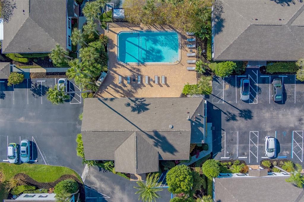 For Sale: $299,953 (2 beds, 2 baths, 881 Square Feet)