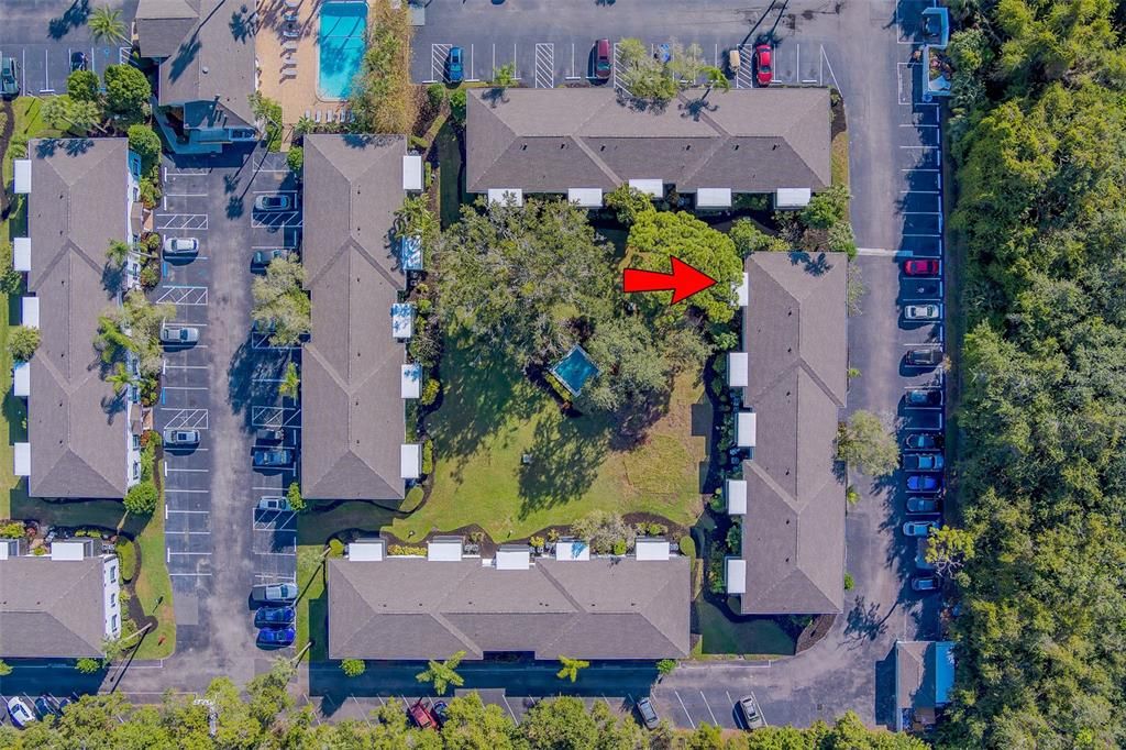 For Sale: $299,953 (2 beds, 2 baths, 881 Square Feet)