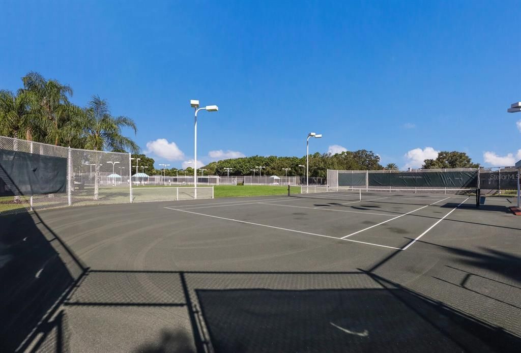 Active With Contract: $1,195,000 (3 beds, 3 baths, 2837 Square Feet)