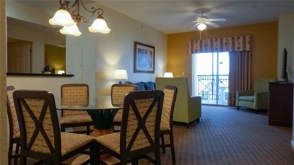 待售: $173,980 (3 贝兹, 2 浴室, 1231 平方英尺)