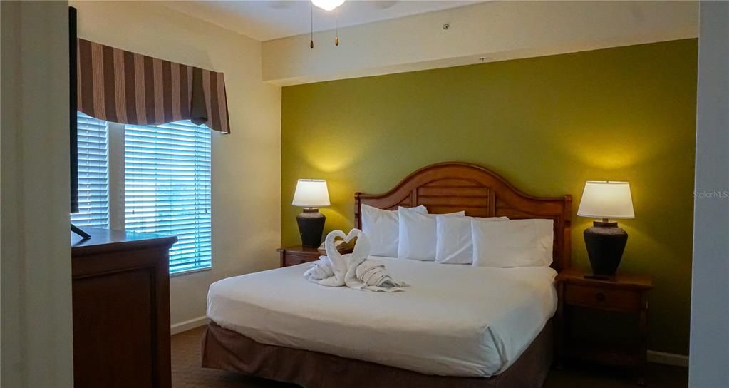 待售: $173,980 (3 贝兹, 2 浴室, 1231 平方英尺)