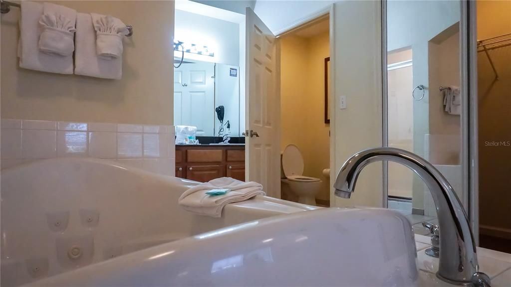 待售: $173,980 (3 贝兹, 2 浴室, 1231 平方英尺)