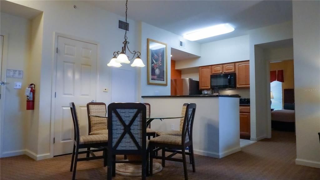 待售: $173,980 (3 贝兹, 2 浴室, 1231 平方英尺)