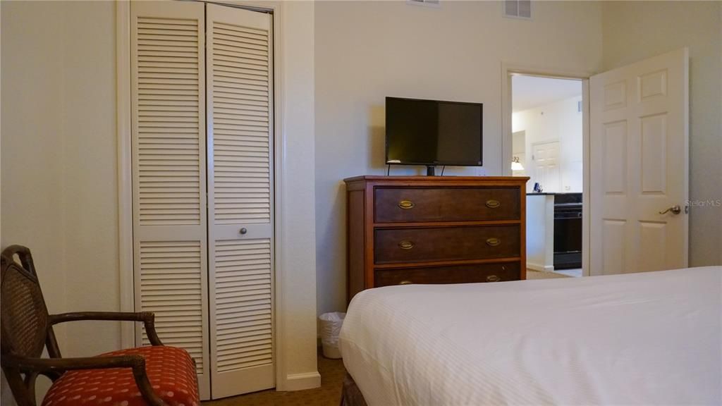 待售: $173,980 (3 贝兹, 2 浴室, 1231 平方英尺)