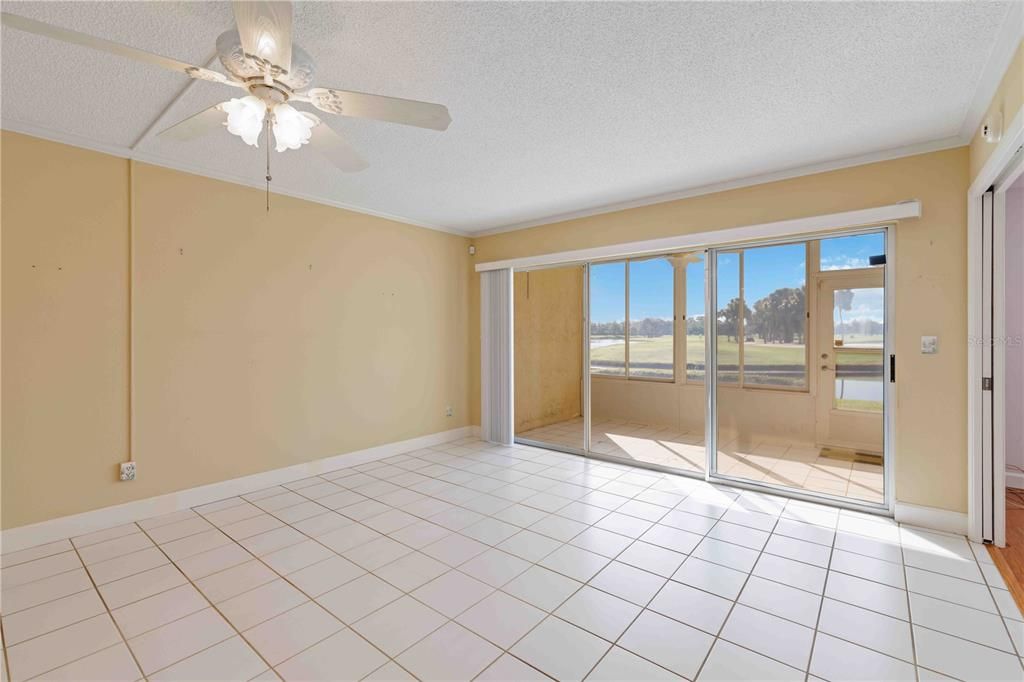 待售: $235,000 (2 贝兹, 2 浴室, 1118 平方英尺)