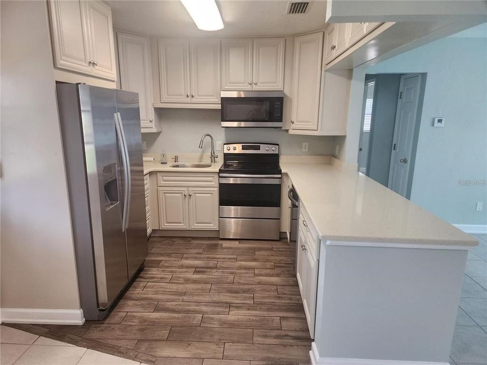 В аренду: $2,800 (3 спален, 2 ванн, 1200 Квадратных фут)