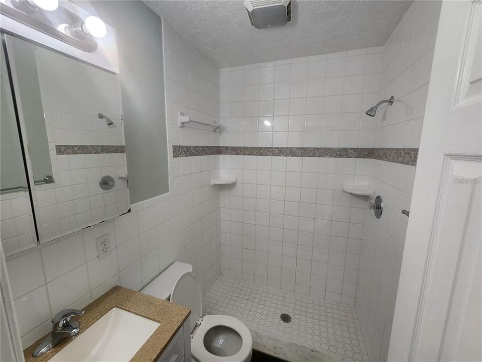 В аренду: $2,800 (3 спален, 2 ванн, 1200 Квадратных фут)