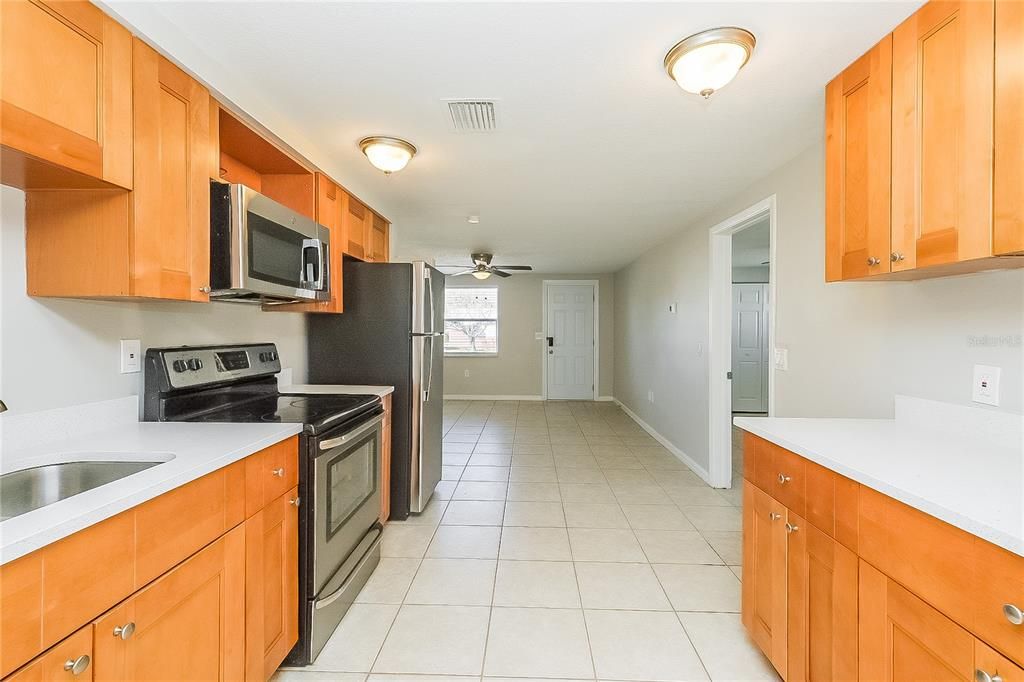 For Rent: $1,690 (2 beds, 1 baths, 1106 Square Feet)