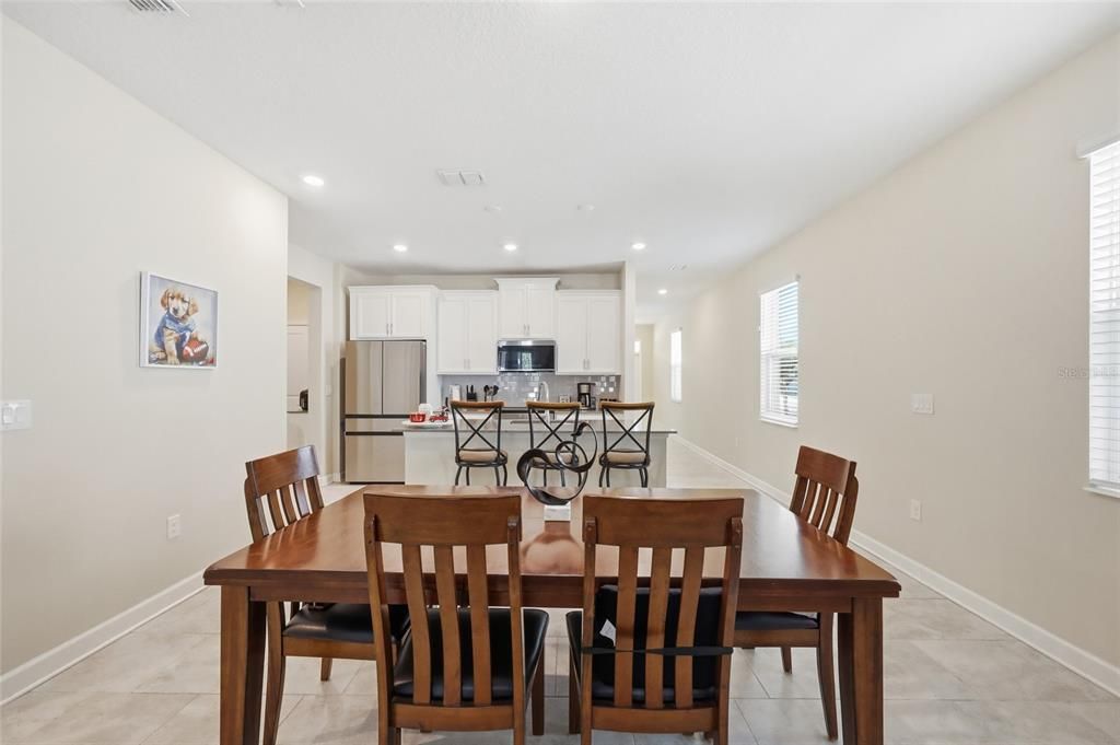 待售: $400,000 (3 贝兹, 2 浴室, 1970 平方英尺)