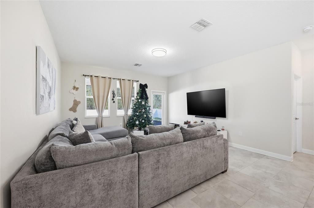 待售: $400,000 (3 贝兹, 2 浴室, 1970 平方英尺)