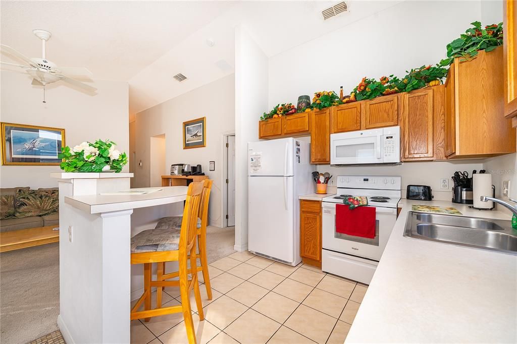 For Sale: $310,000 (3 beds, 2 baths, 1130 Square Feet)