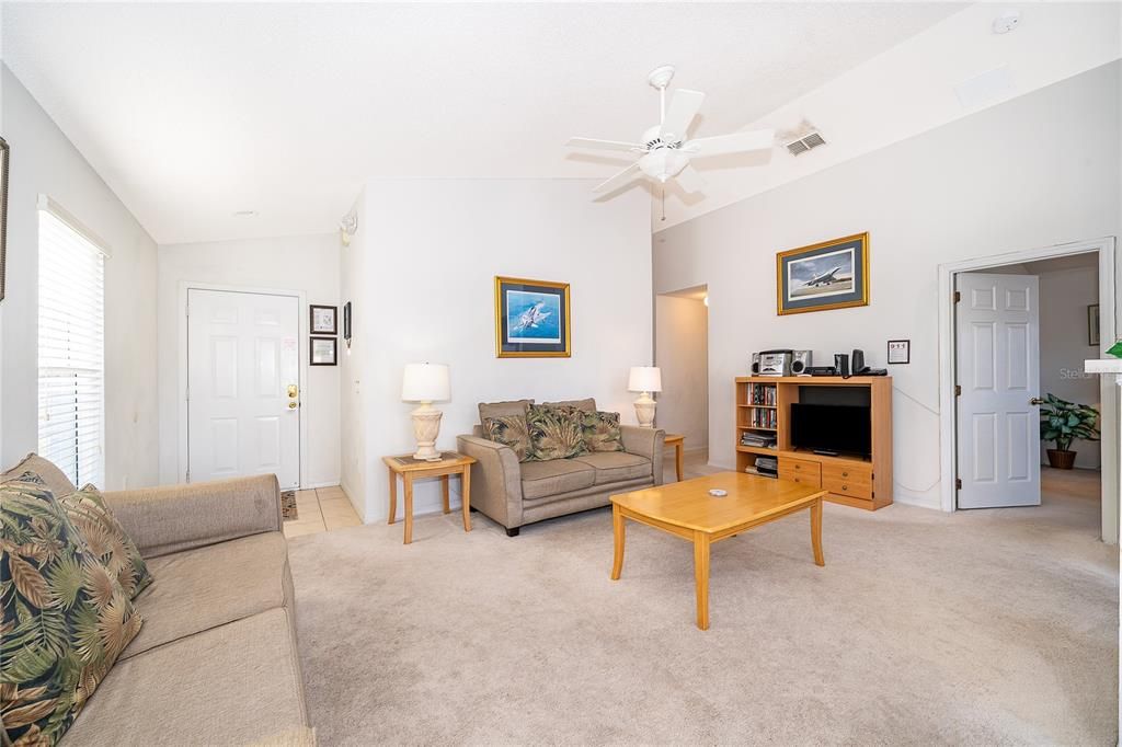 For Sale: $310,000 (3 beds, 2 baths, 1130 Square Feet)