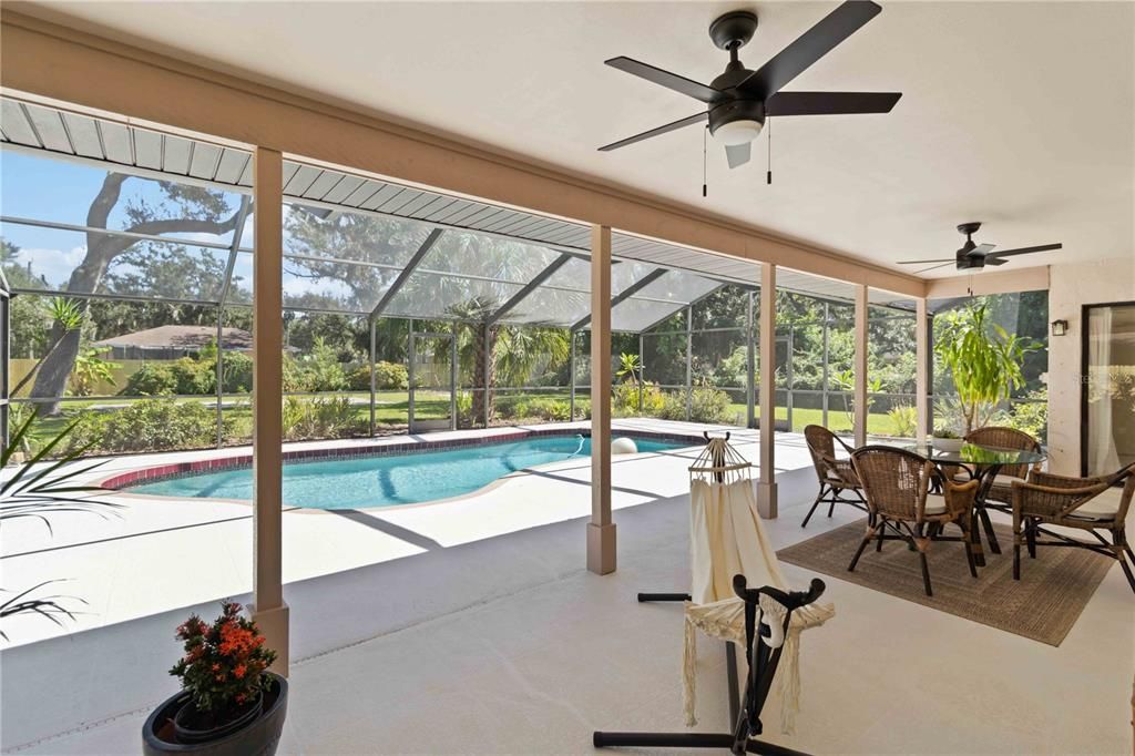 For Sale: $499,000 (3 beds, 2 baths, 1603 Square Feet)