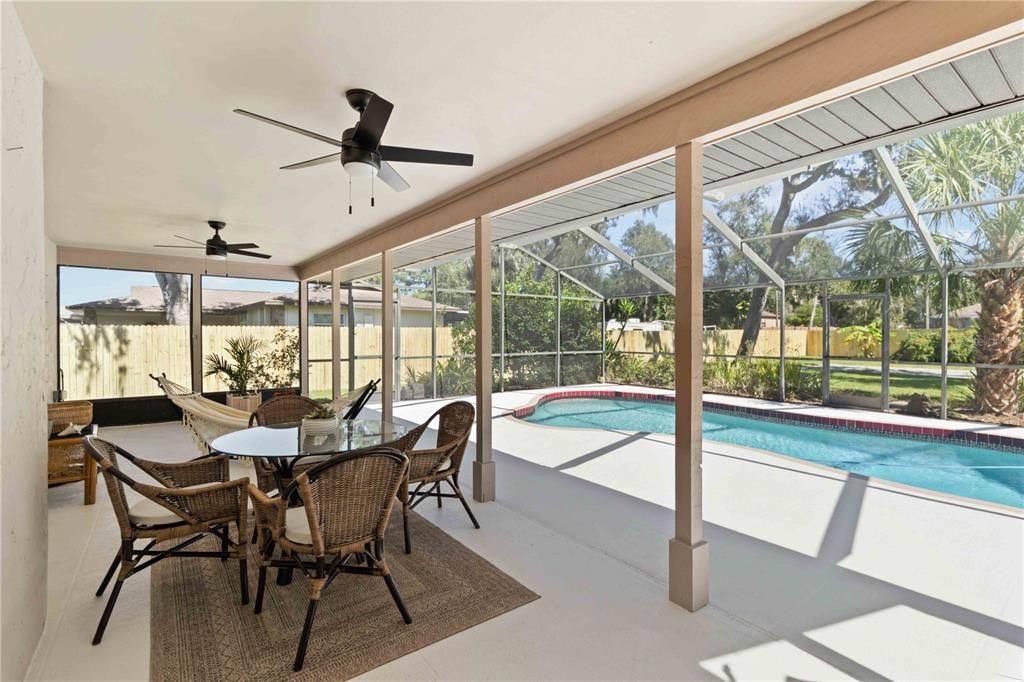 For Sale: $499,000 (3 beds, 2 baths, 1603 Square Feet)