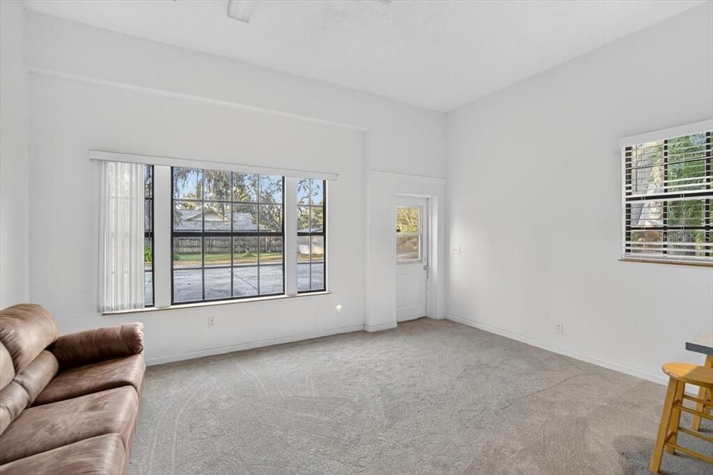 待售: $659,000 (3 贝兹, 2 浴室, 2131 平方英尺)