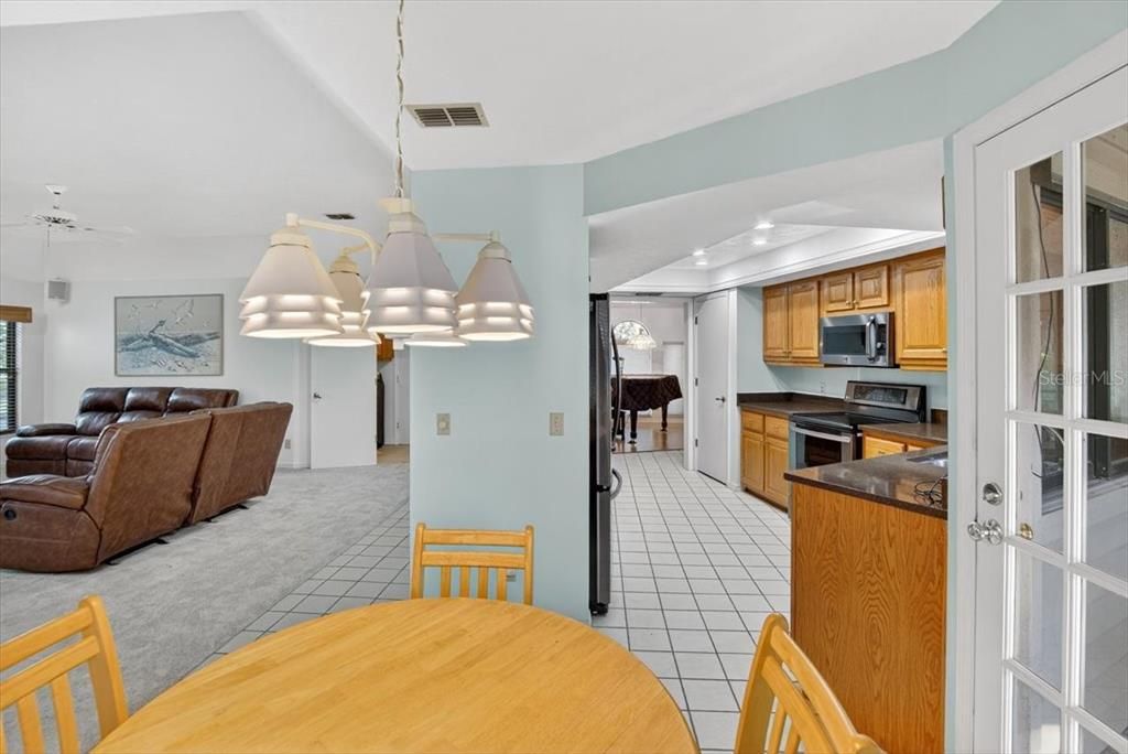 待售: $659,000 (3 贝兹, 2 浴室, 2131 平方英尺)