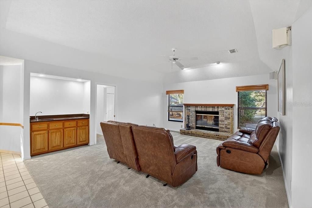 待售: $659,000 (3 贝兹, 2 浴室, 2131 平方英尺)